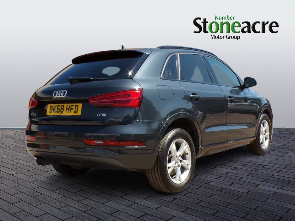 Audi Q3 Image 3