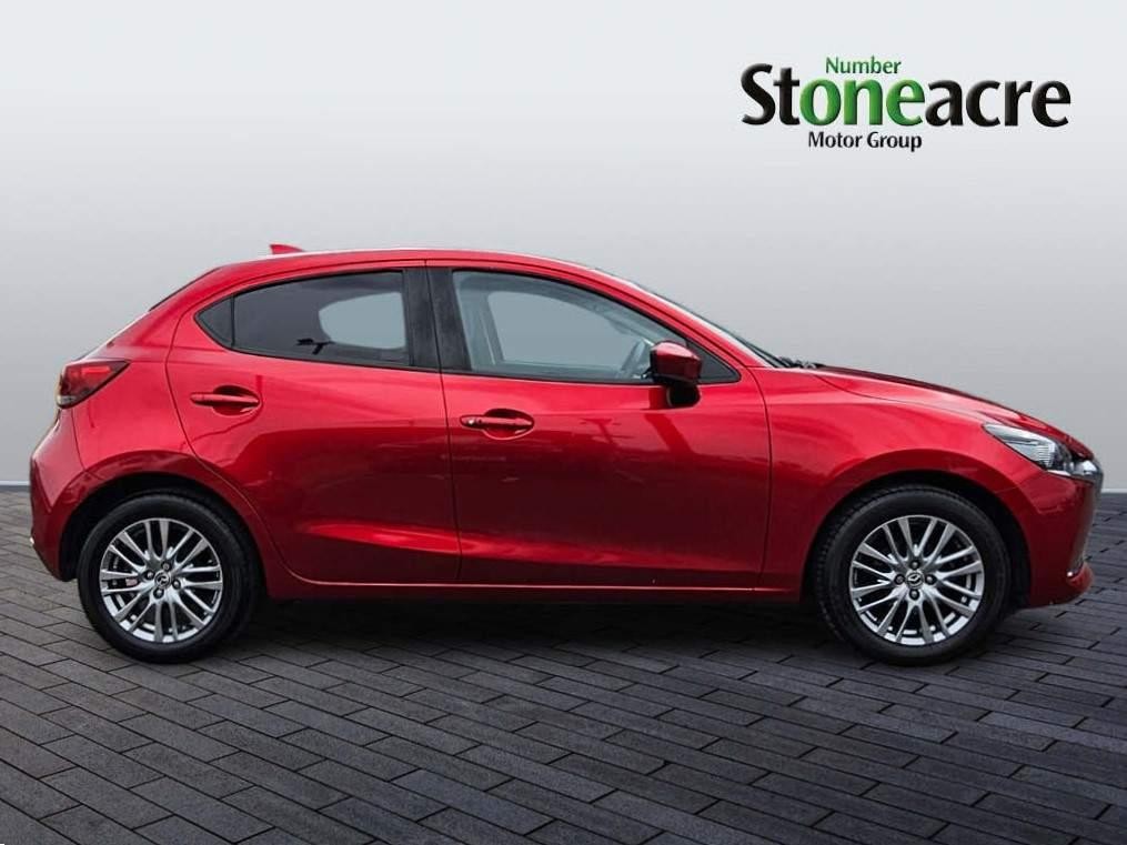 Mazda Mazda2 Image 2