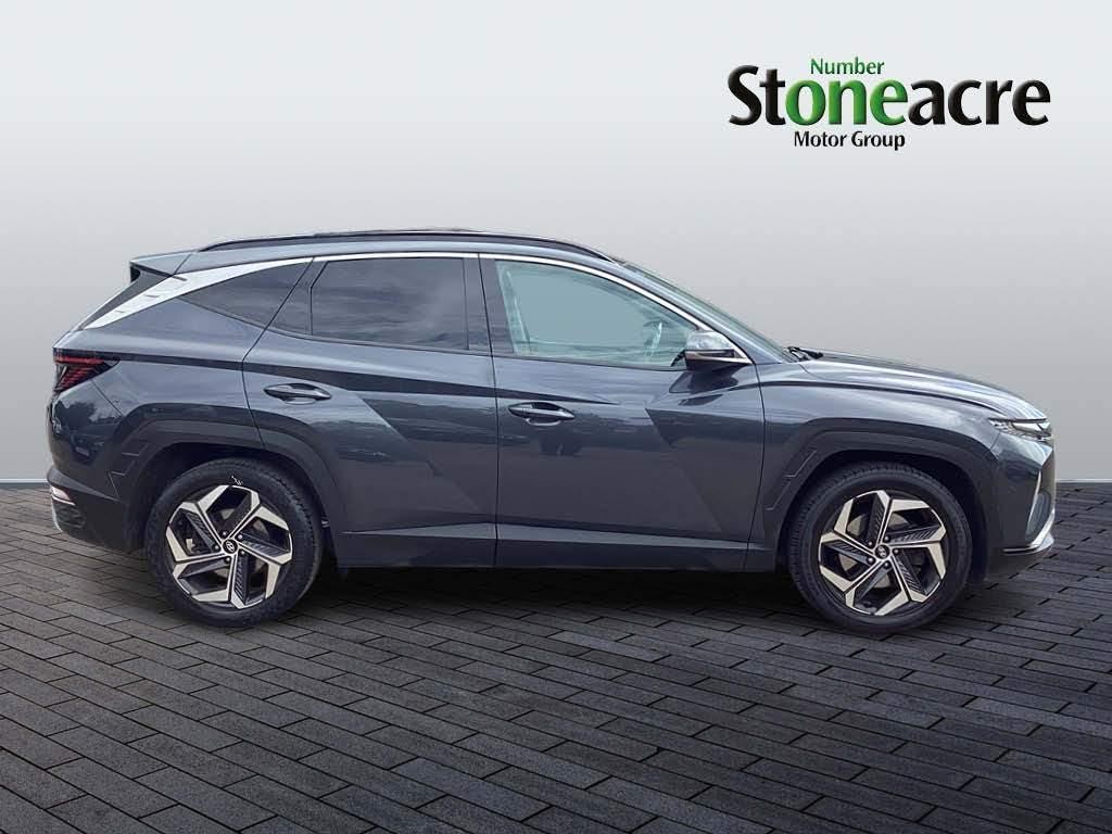 Hyundai TUCSON Image 2