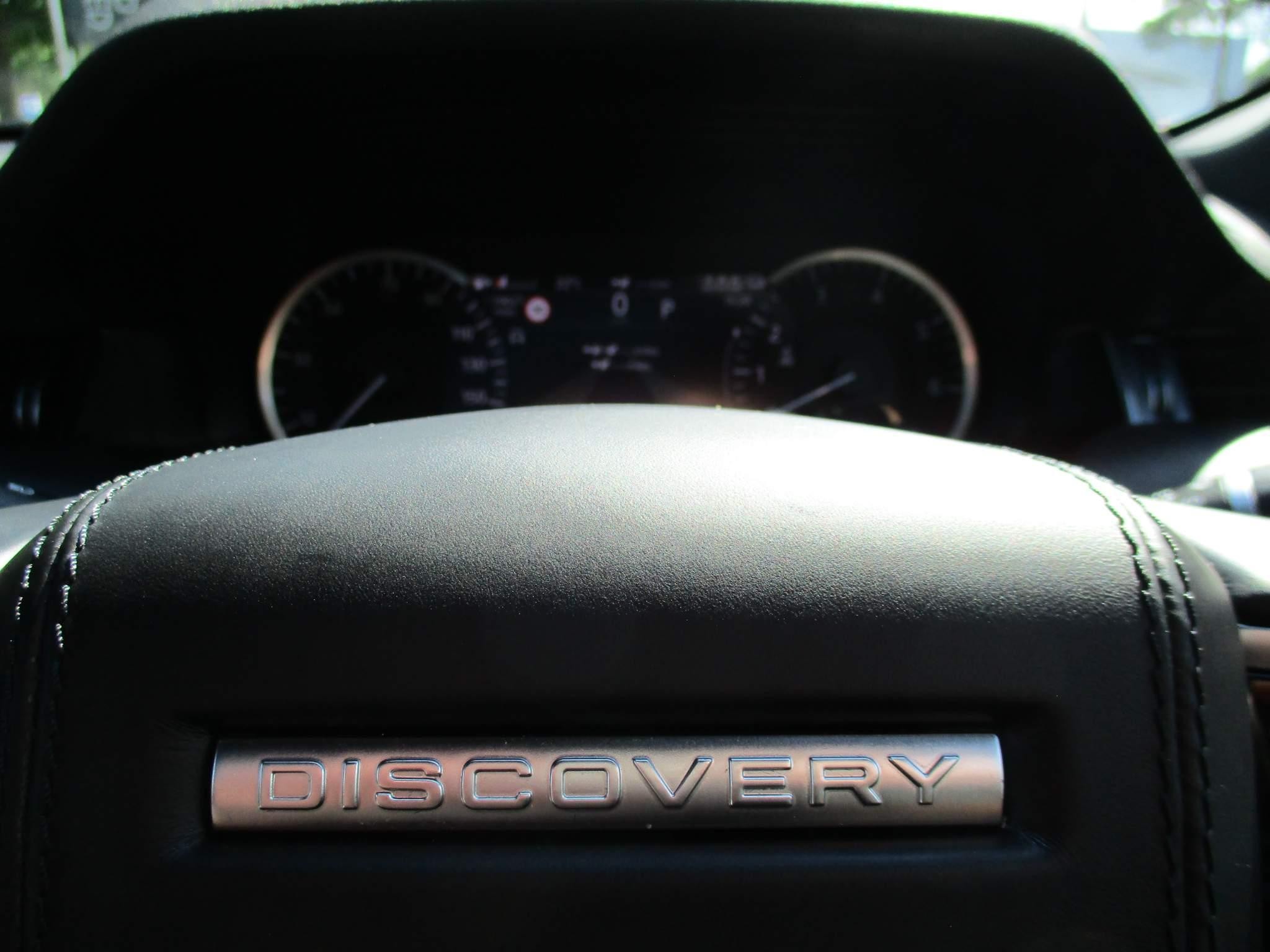 Land Rover Discovery Sport Image 16