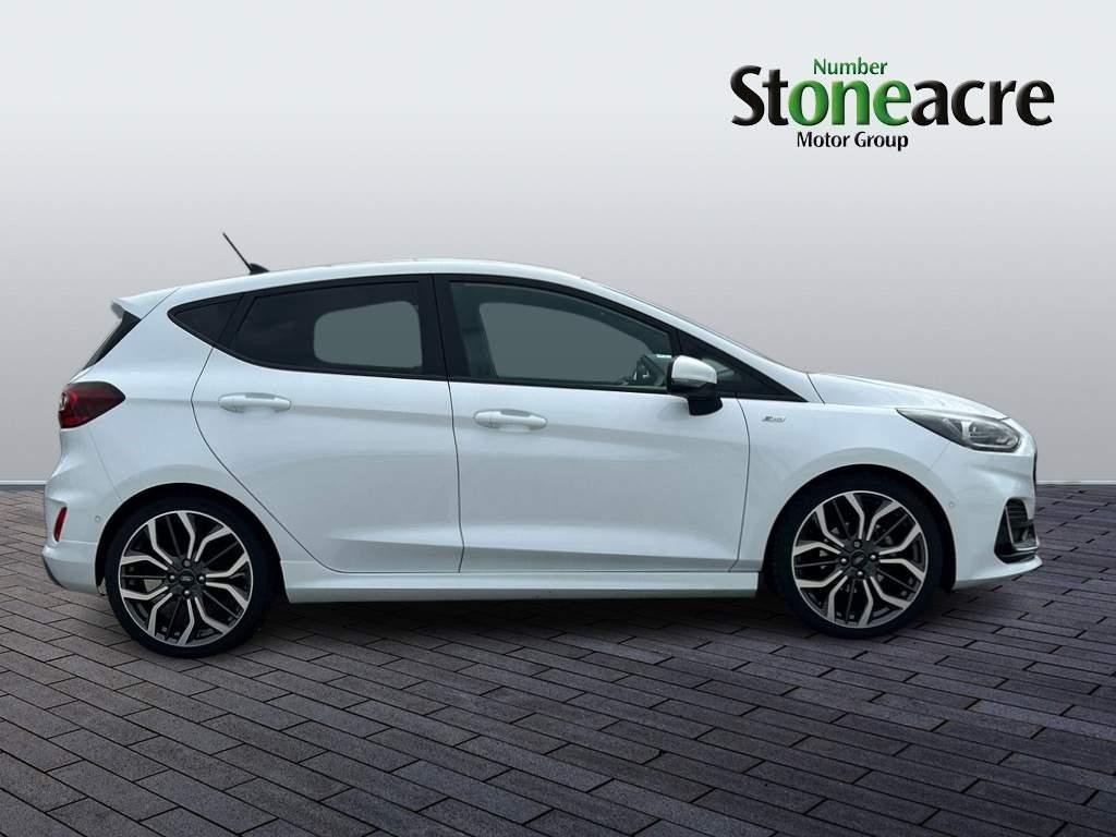 Ford Fiesta Image 2