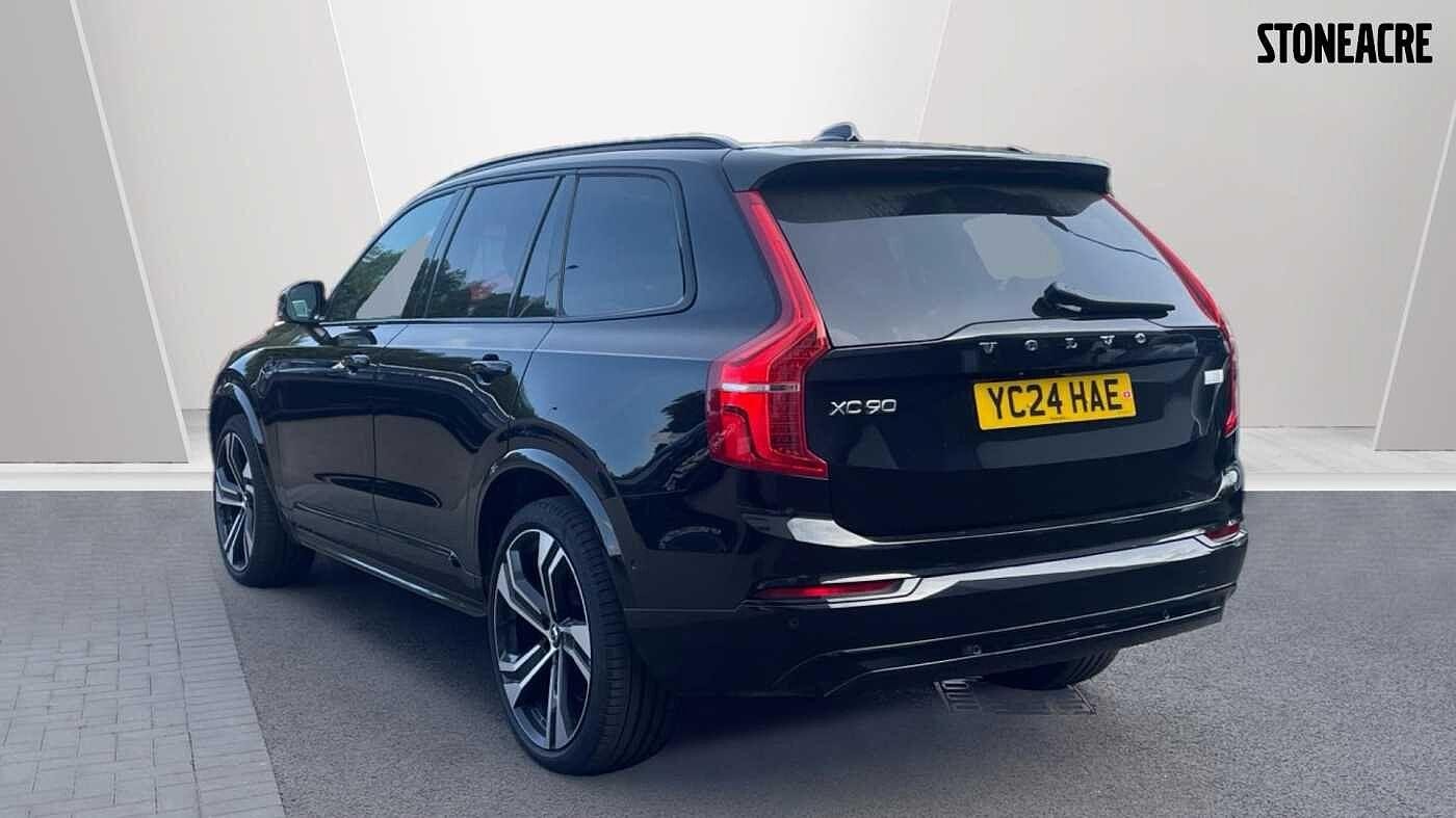 Volvo XC90 Image 2