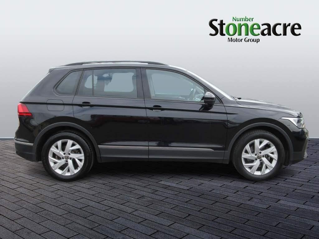 Volkswagen Tiguan Image 2