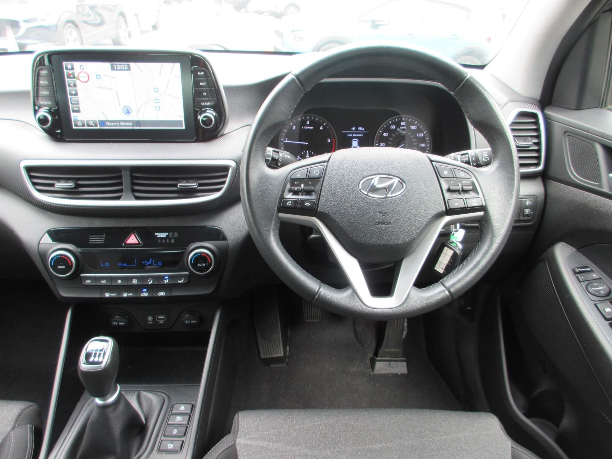 Hyundai TUCSON Image 12