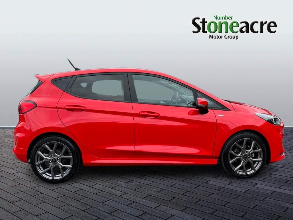 Ford Fiesta Image 2