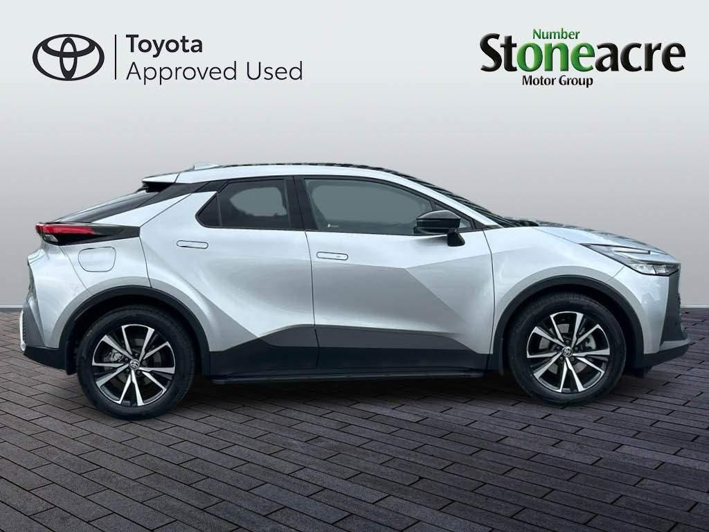 Toyota C-HR Image 4