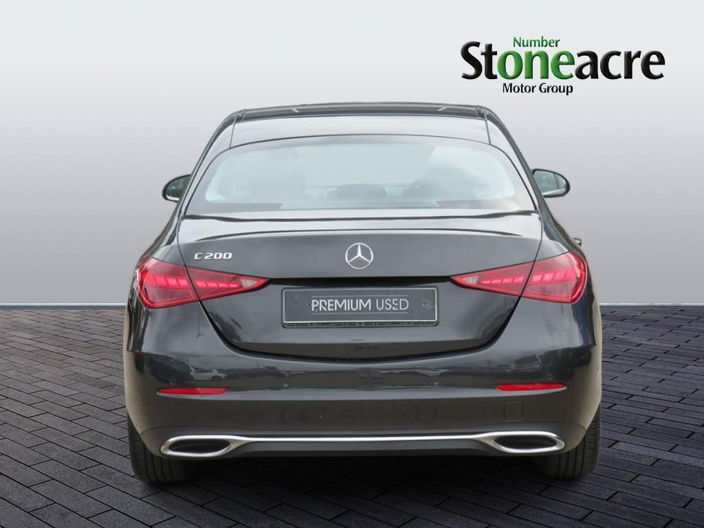 Mercedes-Benz C-Class Image 6