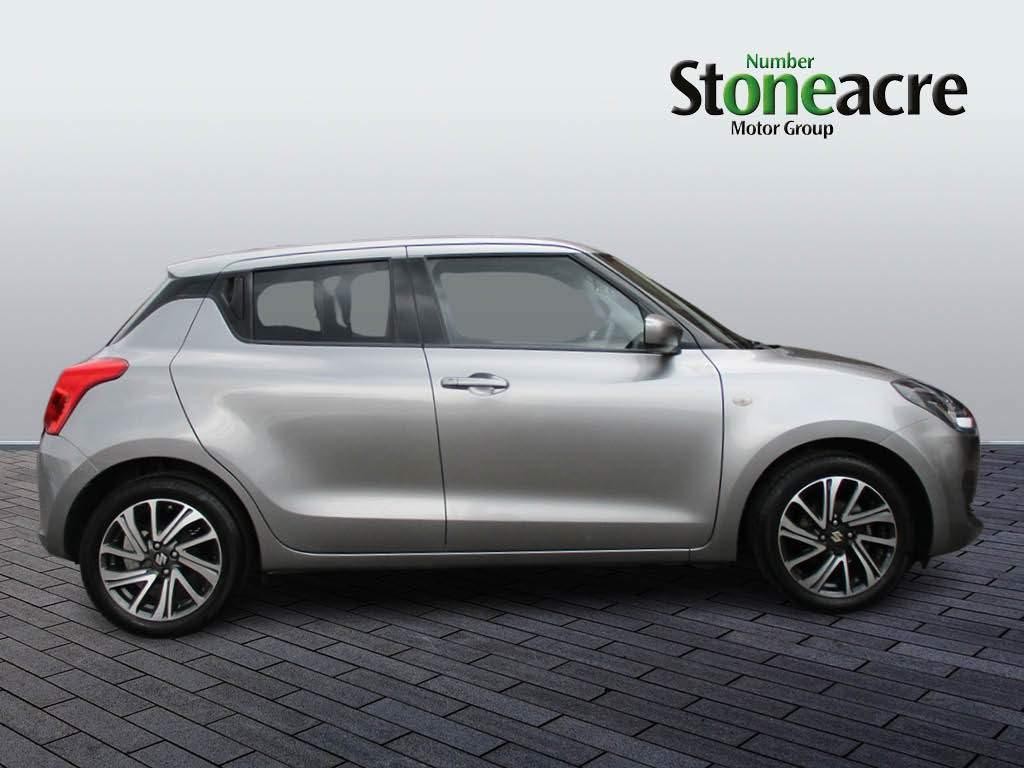 Suzuki Swift Image 2