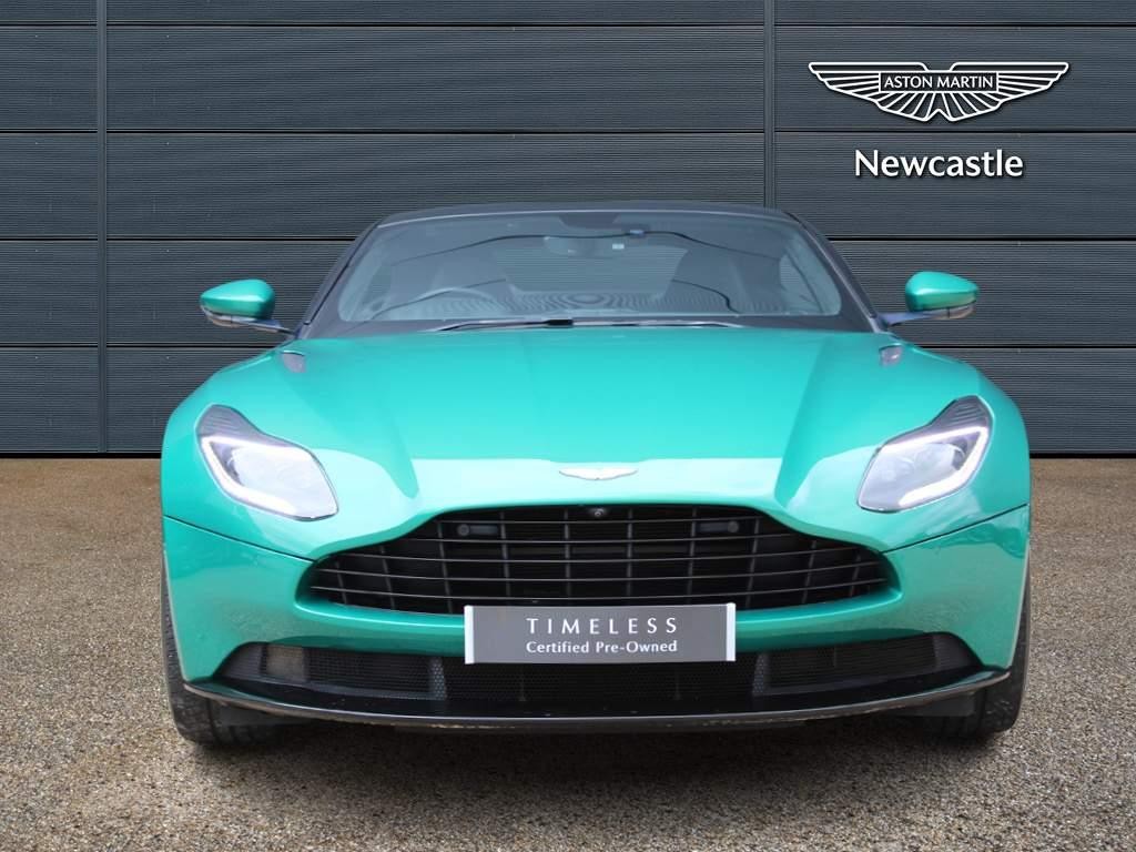 Aston Martin DB11 Image 7