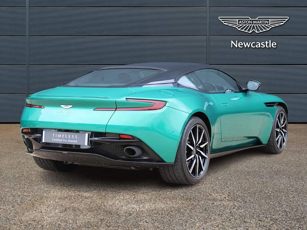 Aston Martin DB11 Image 14