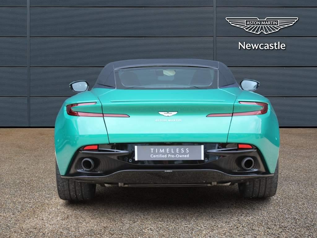 Aston Martin DB11 Image 15