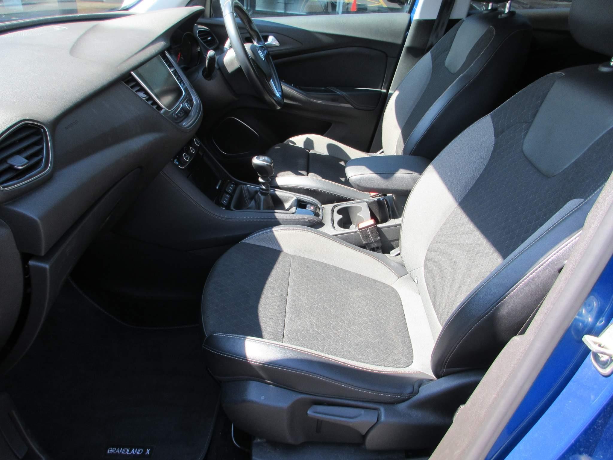 Vauxhall Grandland X Image 11