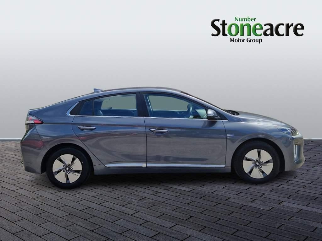 Hyundai IONIQ Image 2