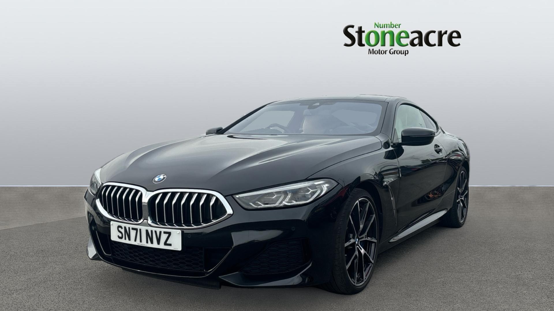 BMW 8 Series Image 6