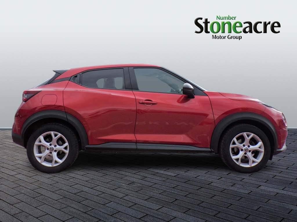 Nissan Juke Image 2