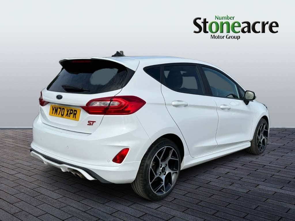 Ford Fiesta Image 3