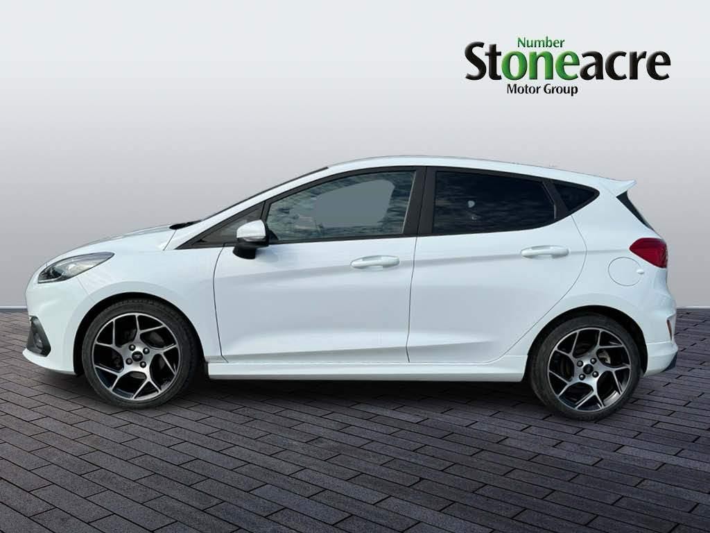 Ford Fiesta Image 6