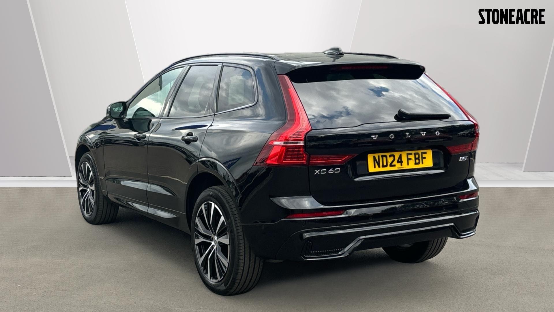 Volvo XC60 Image 2