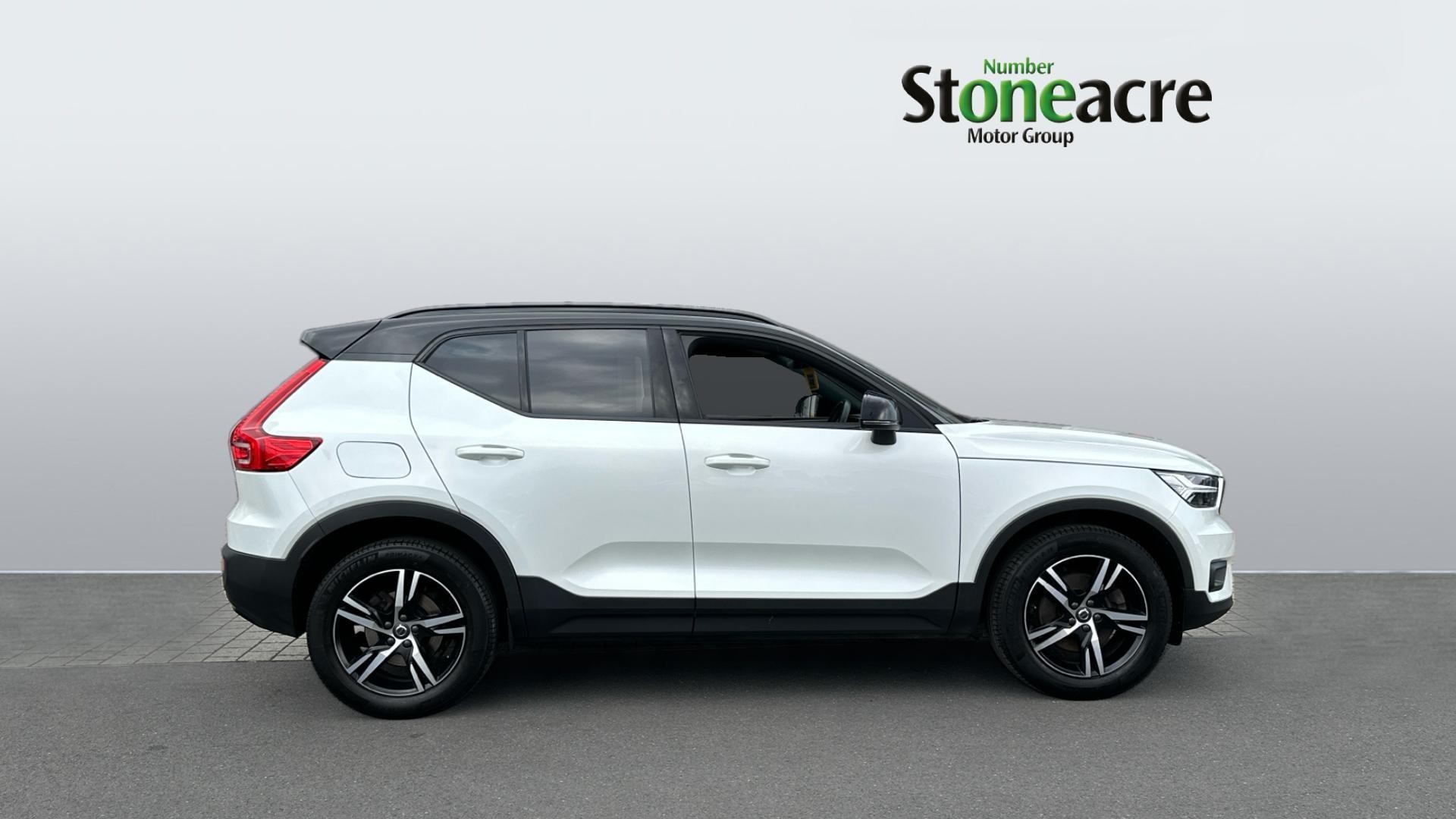 Volvo XC40 Image 3