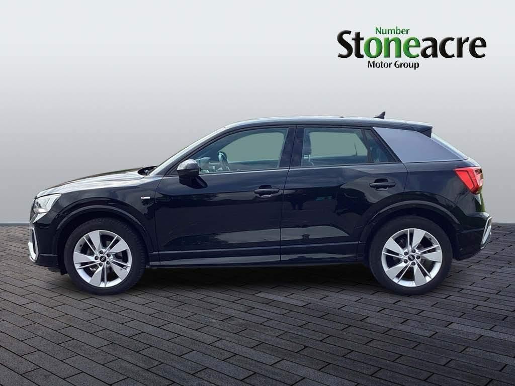 Audi Q2 Image 6