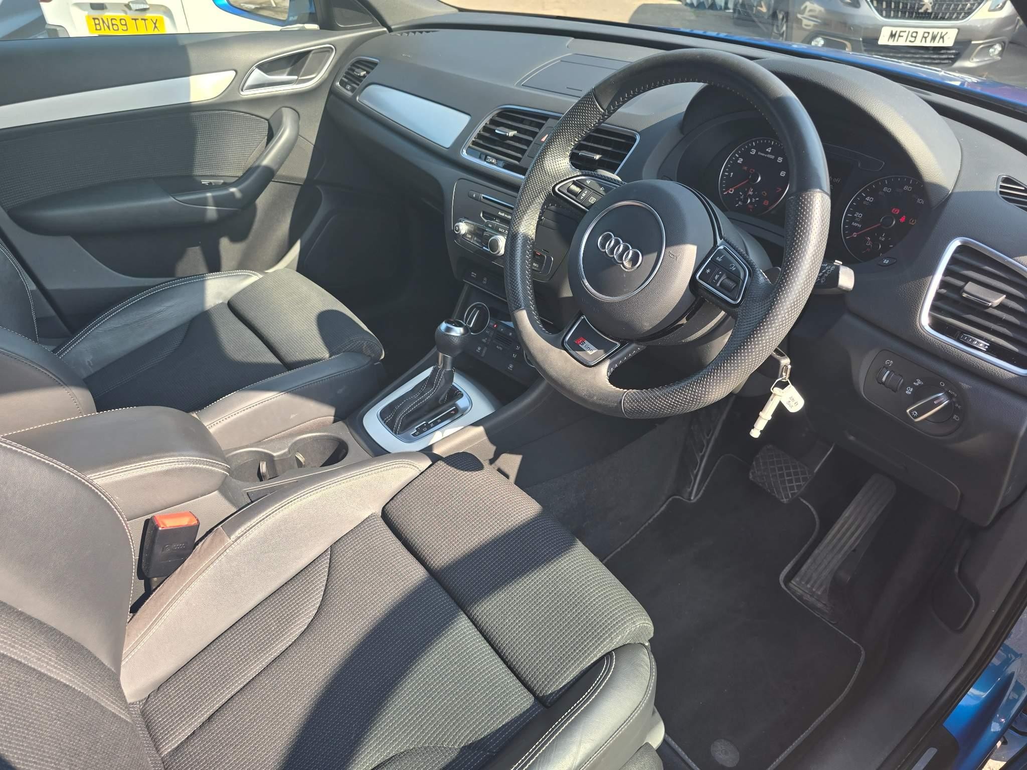 Audi Q3 Image 9