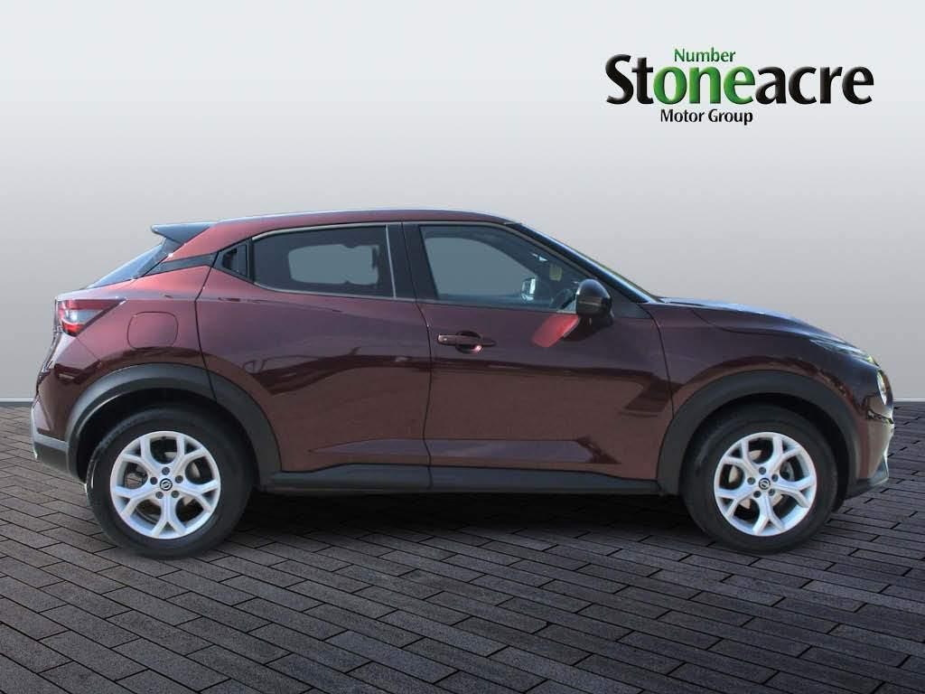 Nissan Juke Image 2