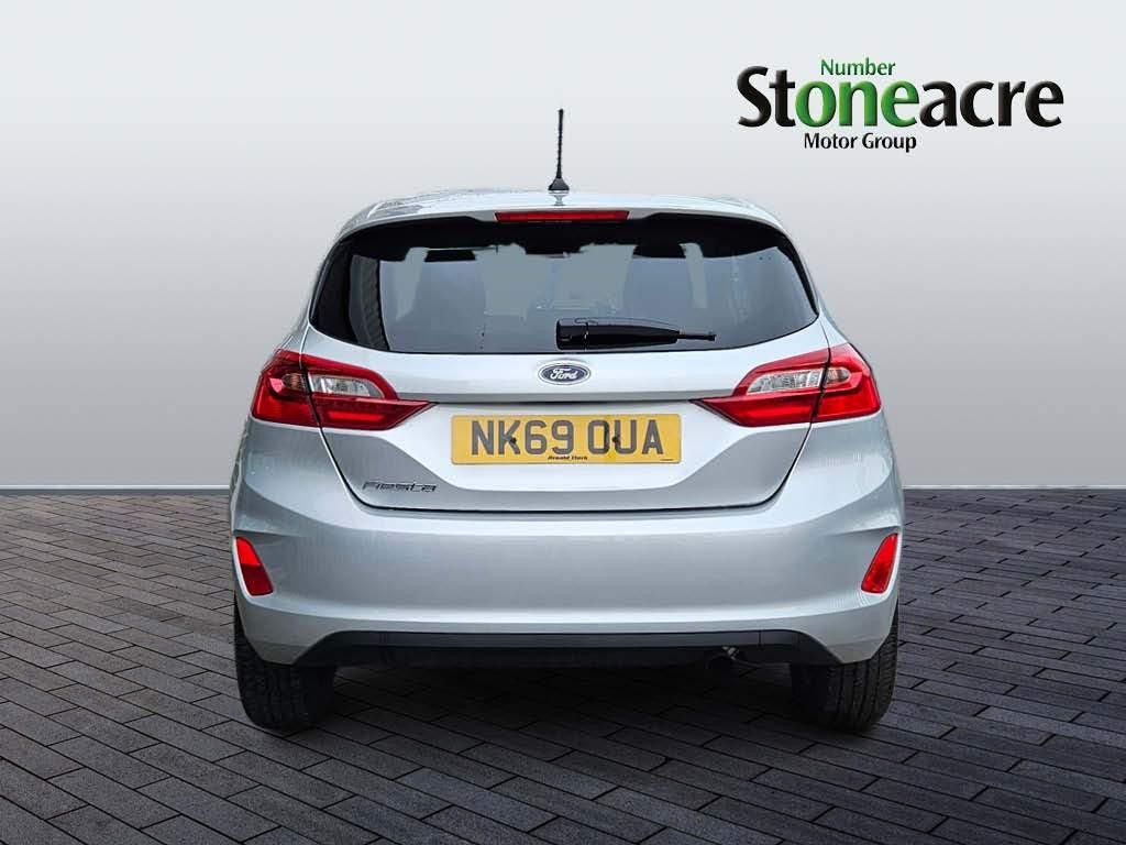 Ford Fiesta Image 4