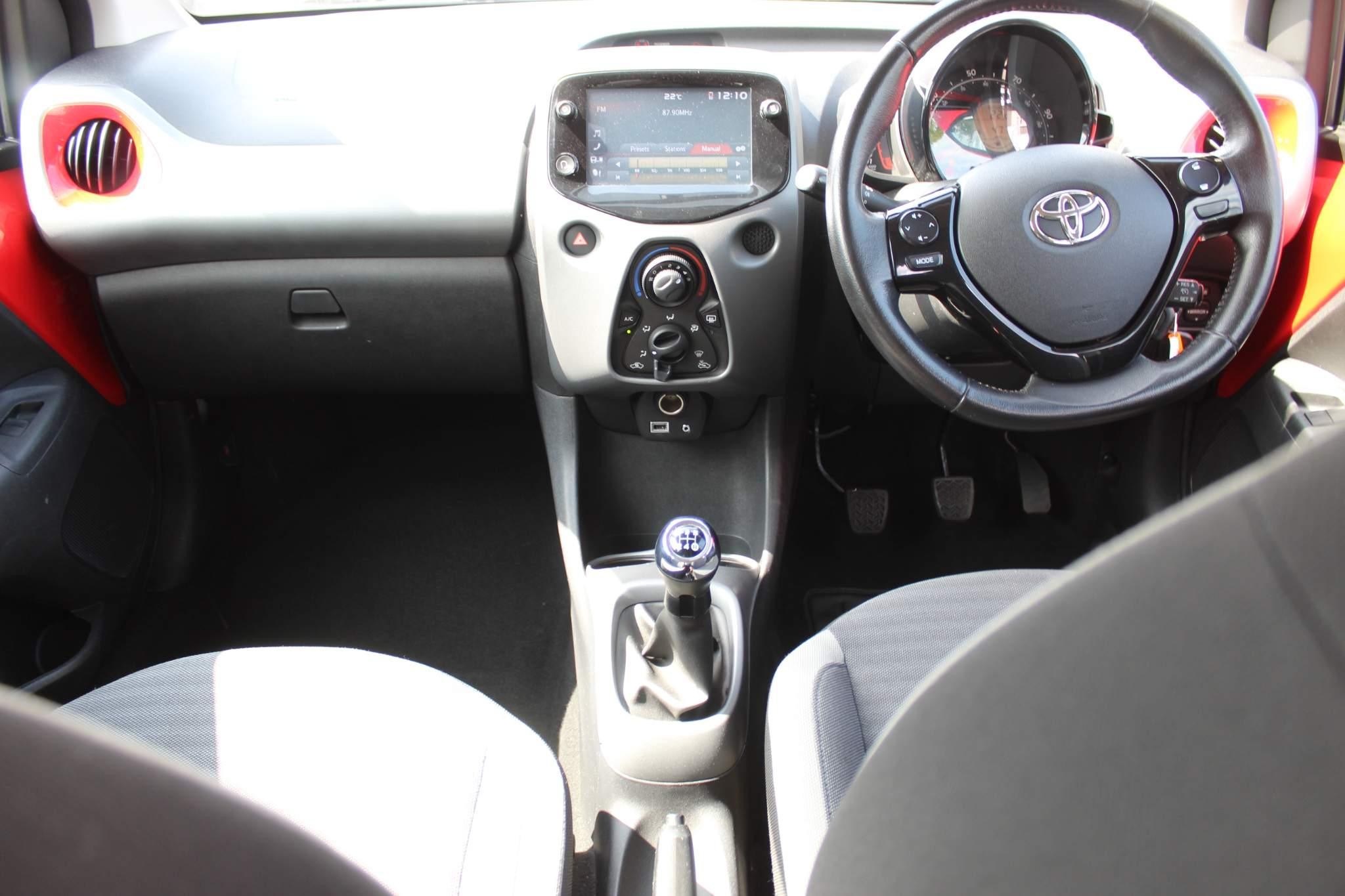 Toyota Aygo Image 12