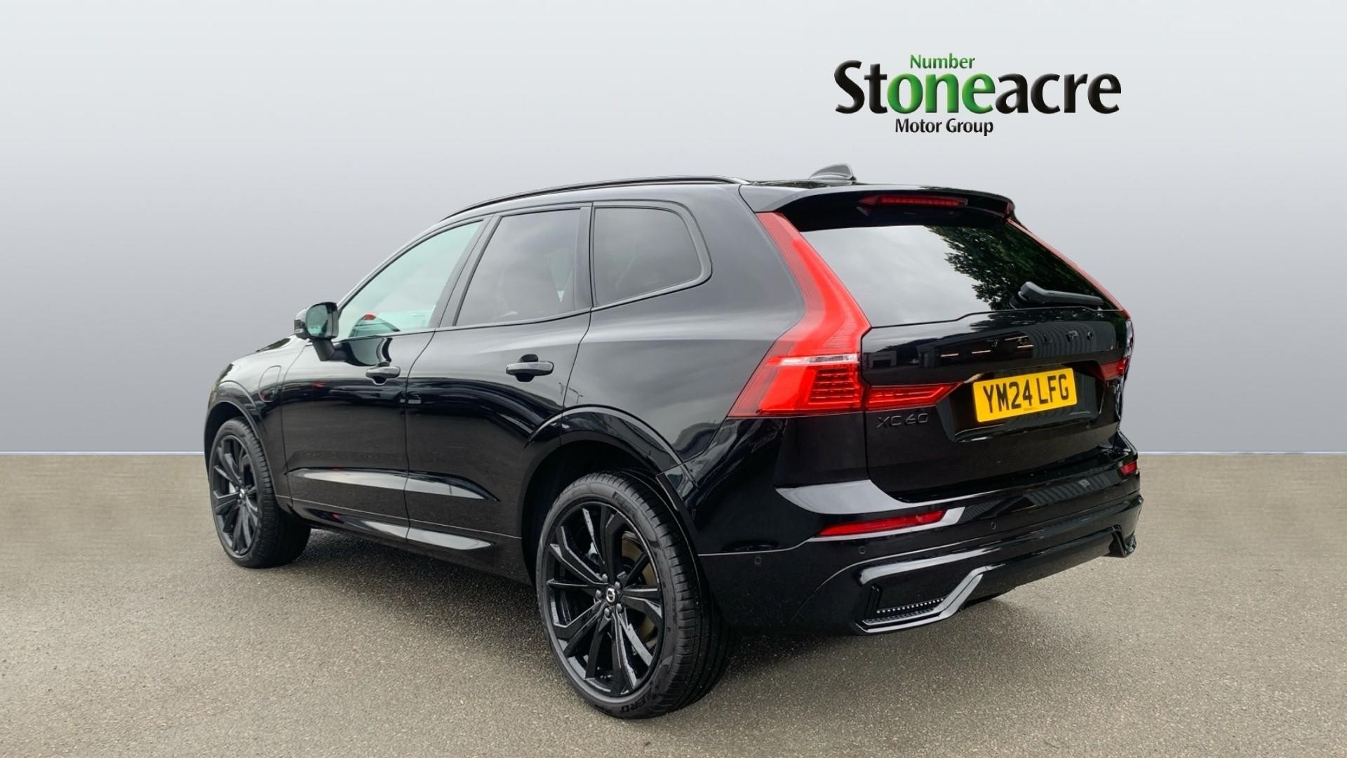 Volvo XC60 Image 2