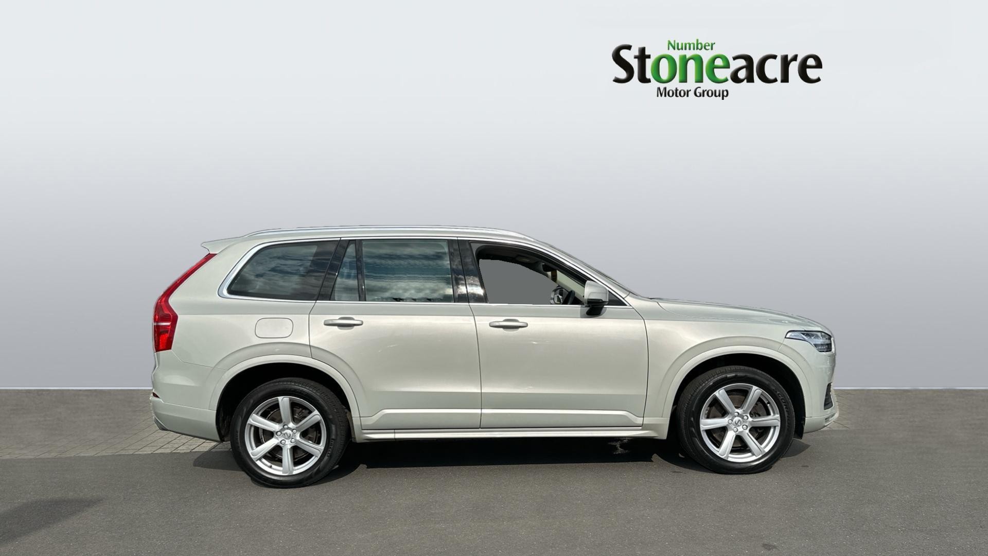 Volvo XC90 Image 3