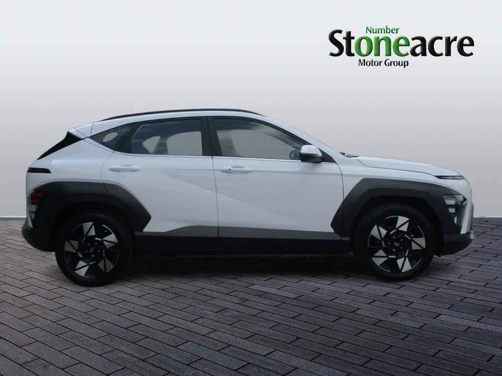 Hyundai KONA Hybrid Image 2