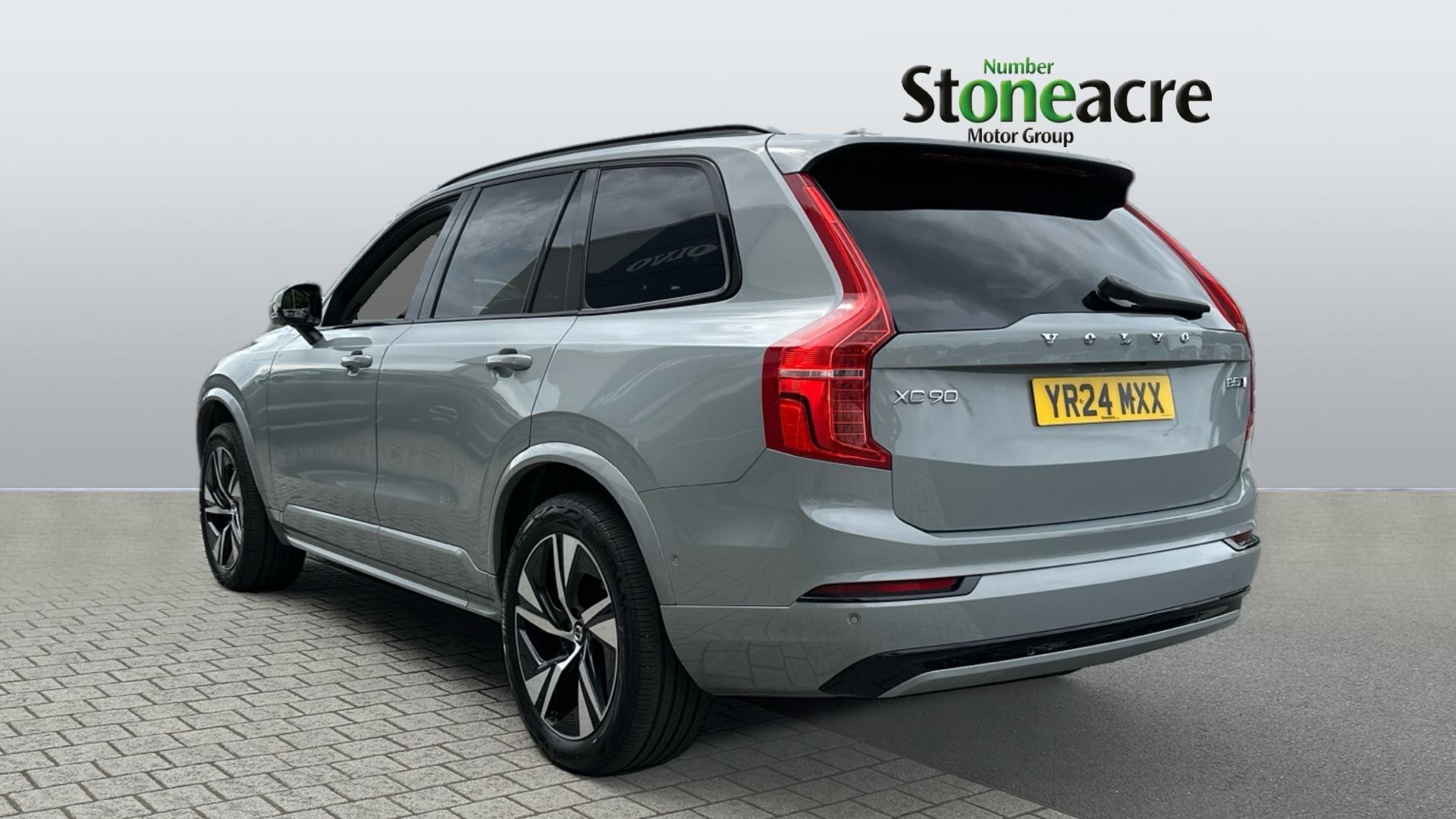 Volvo XC90 Image 2