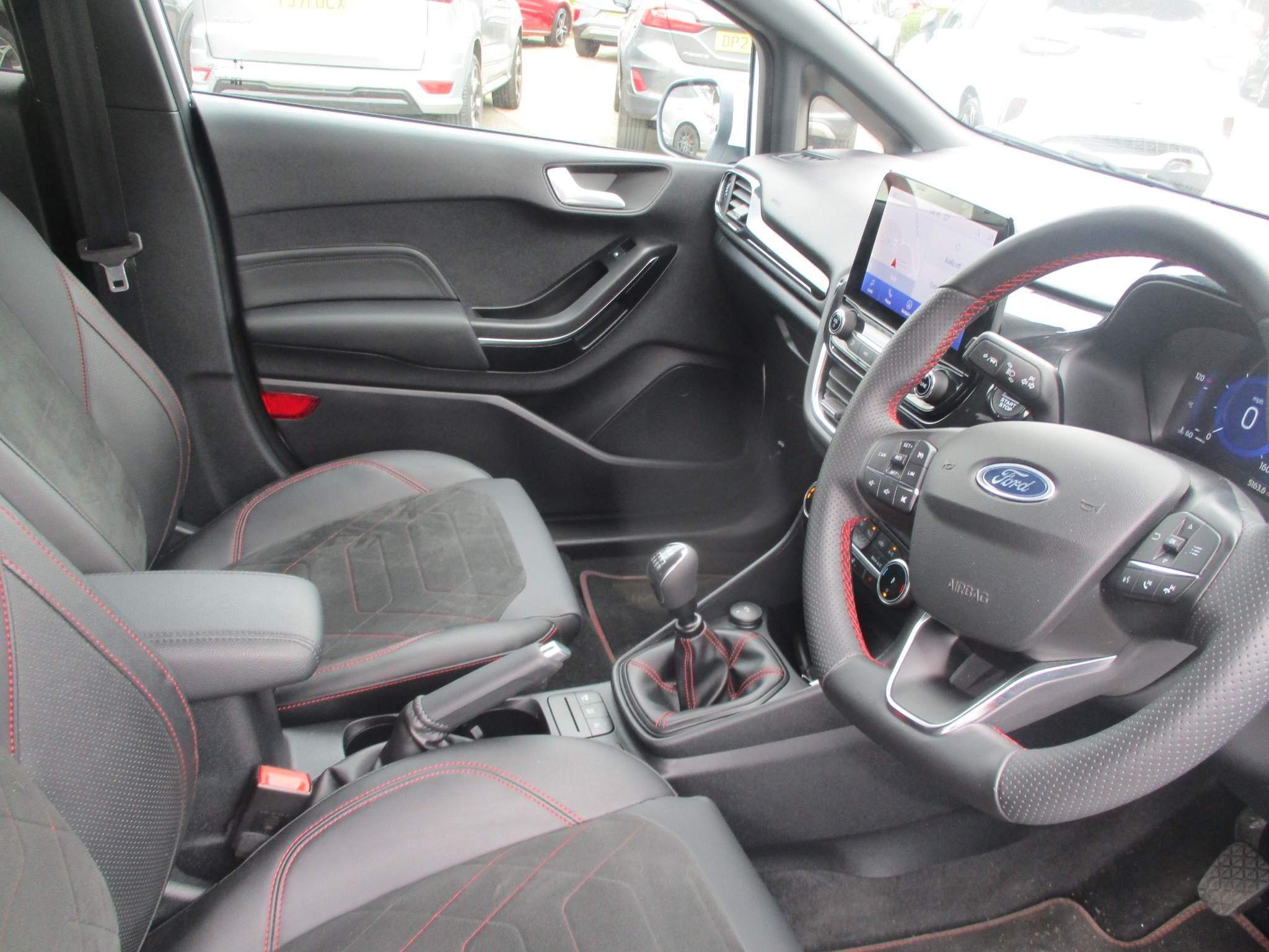 Ford Fiesta Image 10