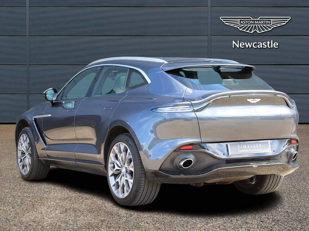 Aston Martin DBX Image 2