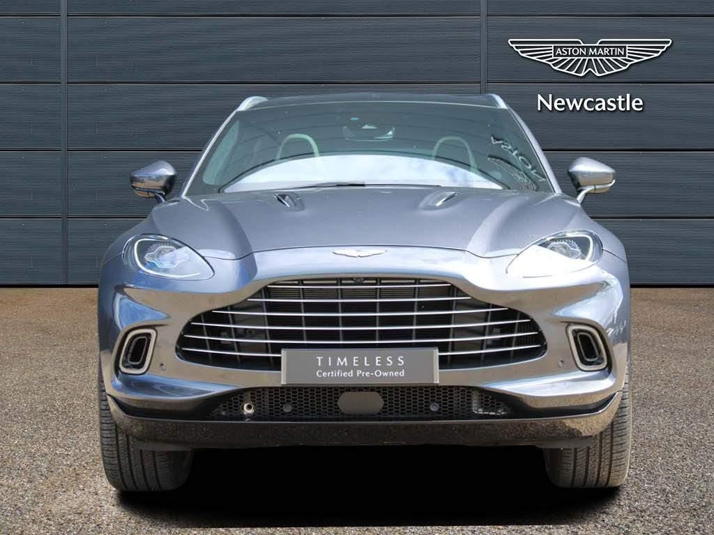 Aston Martin DBX Image 7