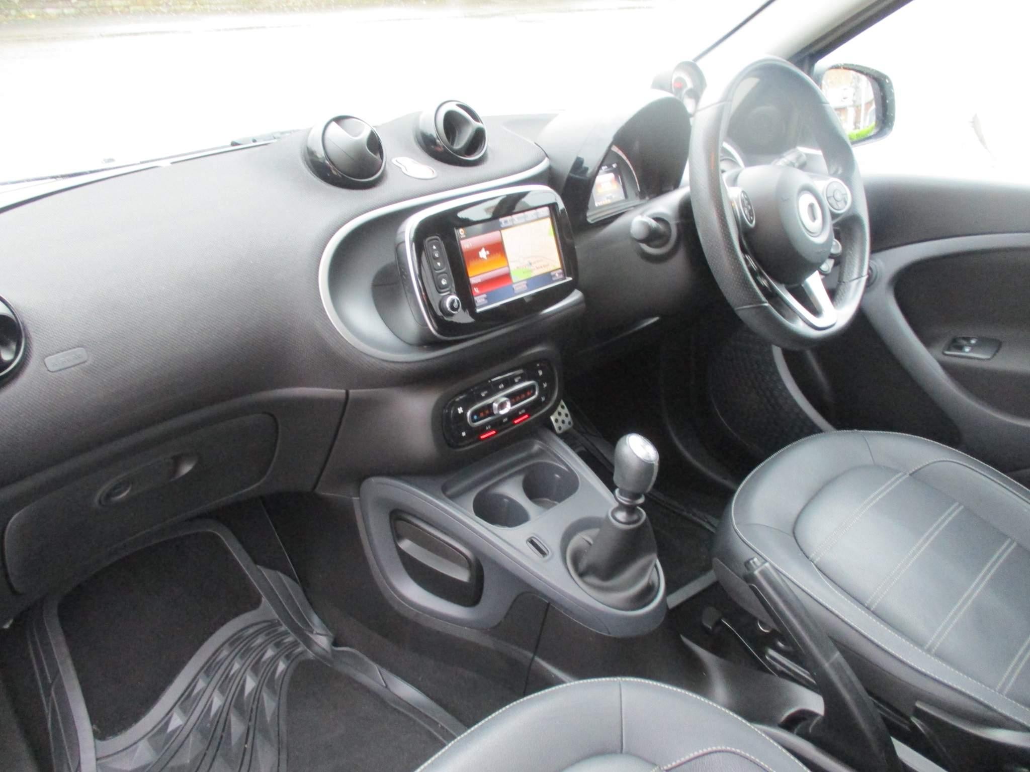 Smart ForFour Image 16