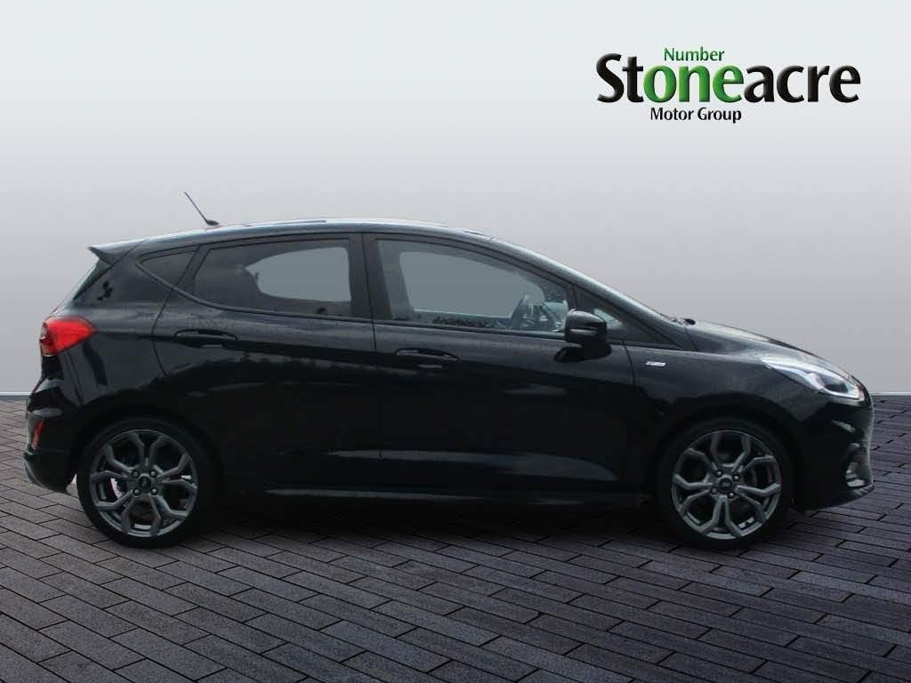 Ford Fiesta Image 2