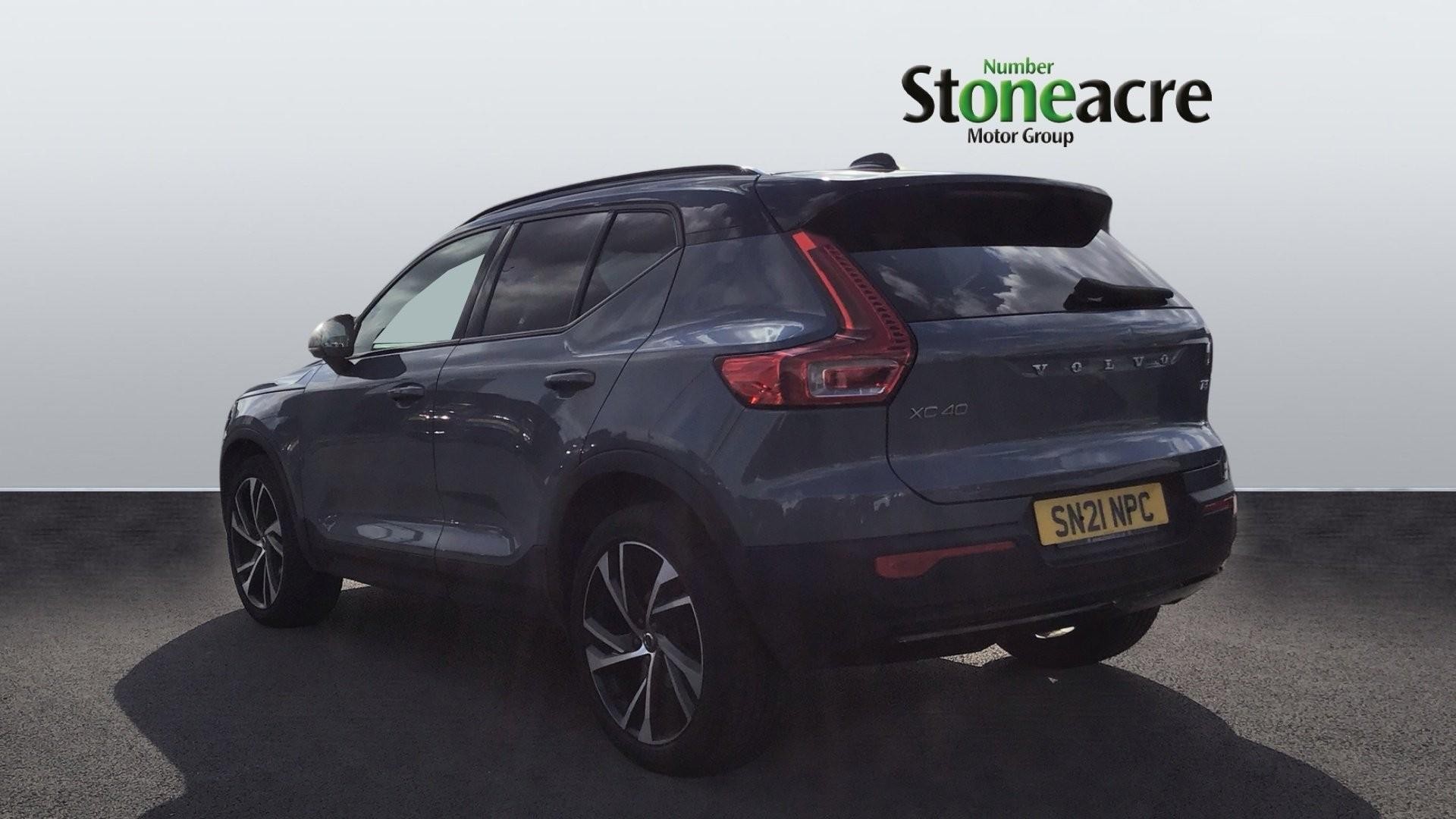 Volvo XC40 Image 2