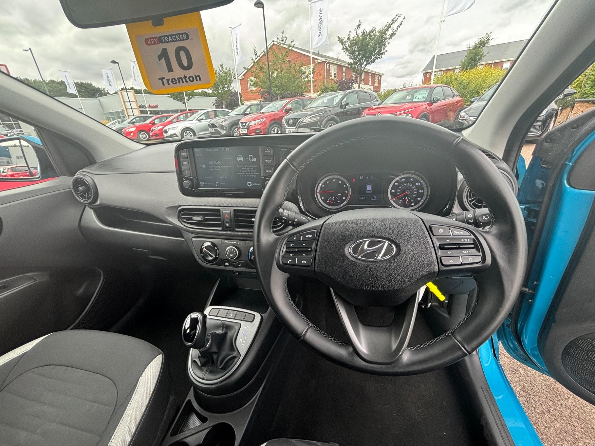 Hyundai i10 Image 24