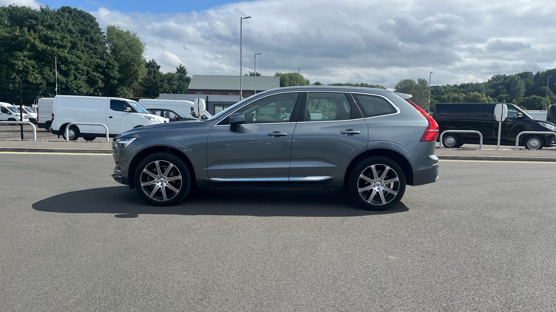 Volvo XC60 Image 8