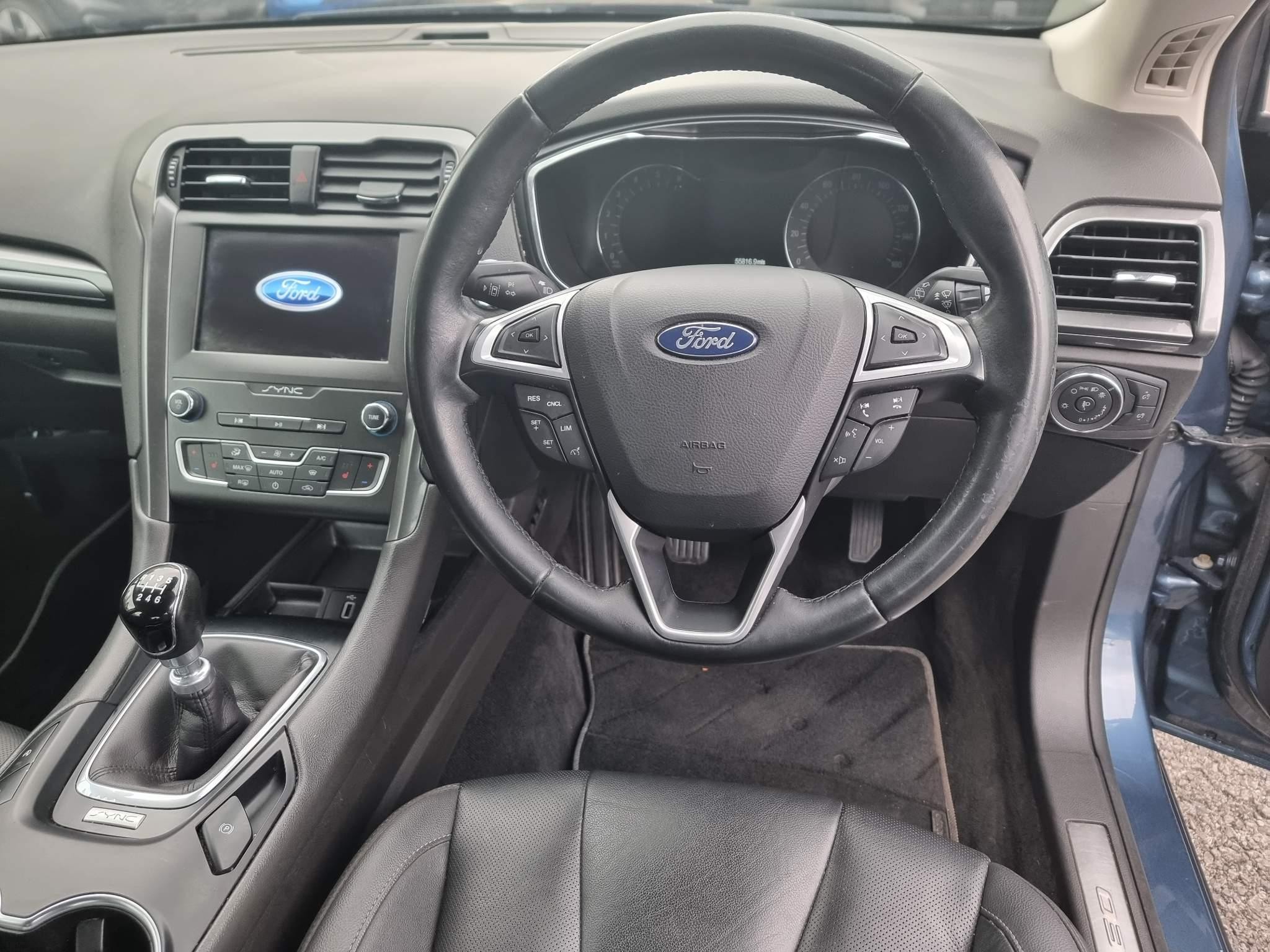 Ford Mondeo Image 22