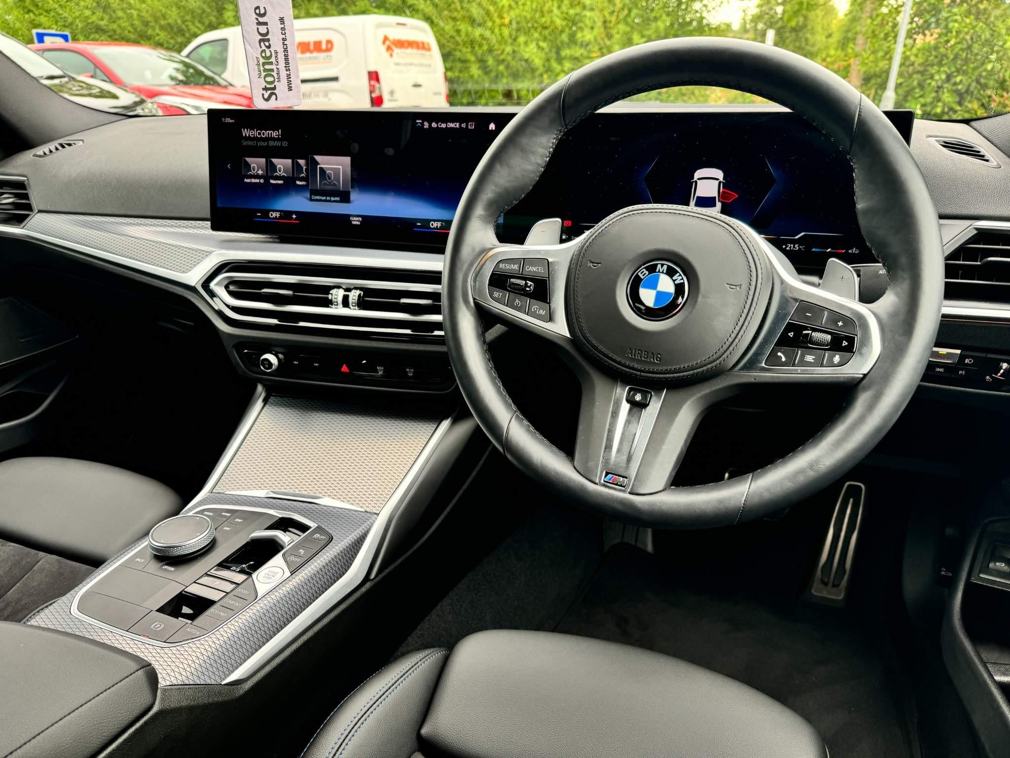 BMW 3 Series Image 16