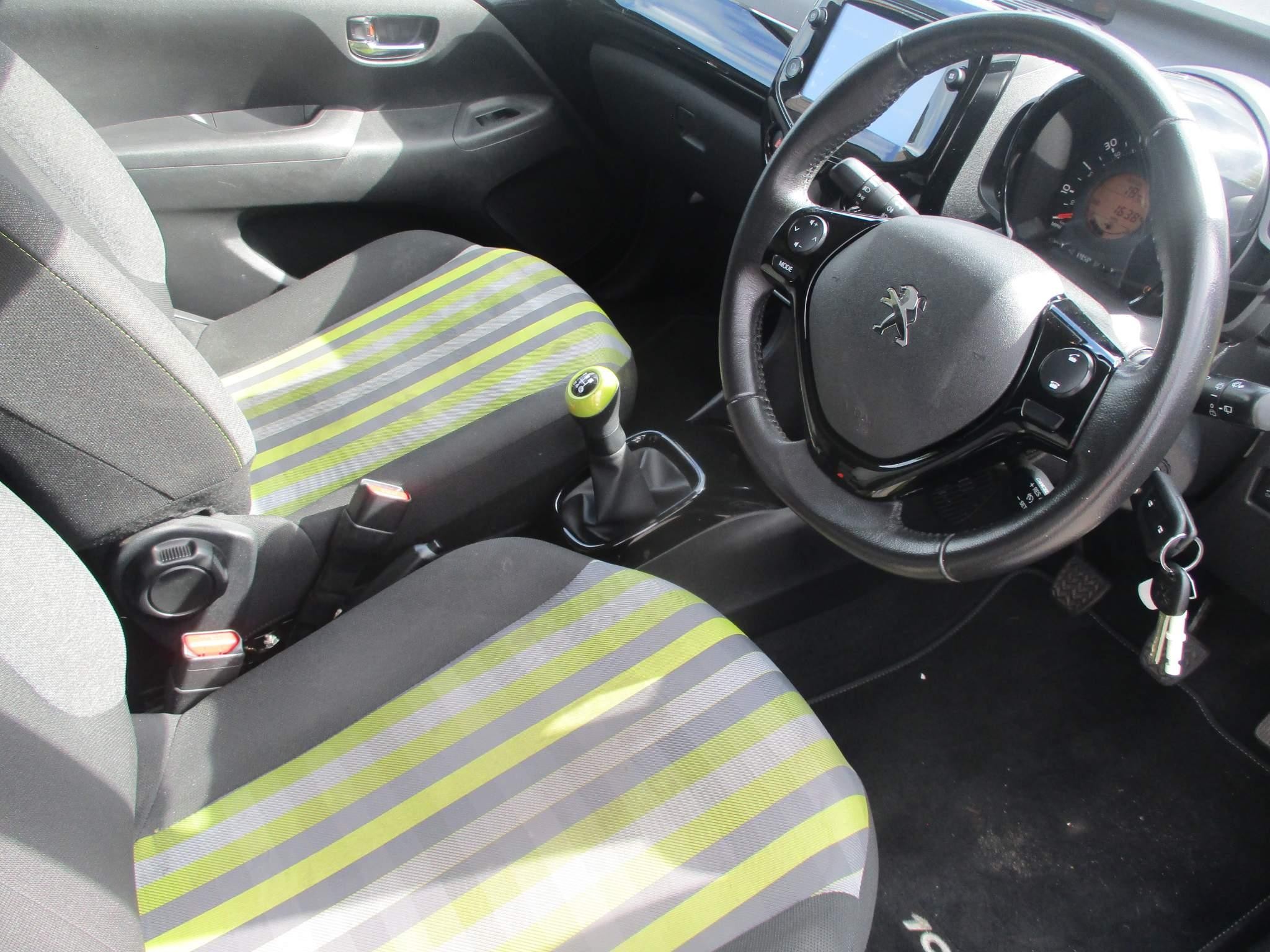 Peugeot 108 Image 10