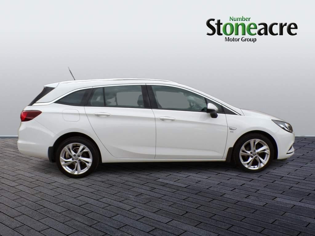 Vauxhall Astra Image 2