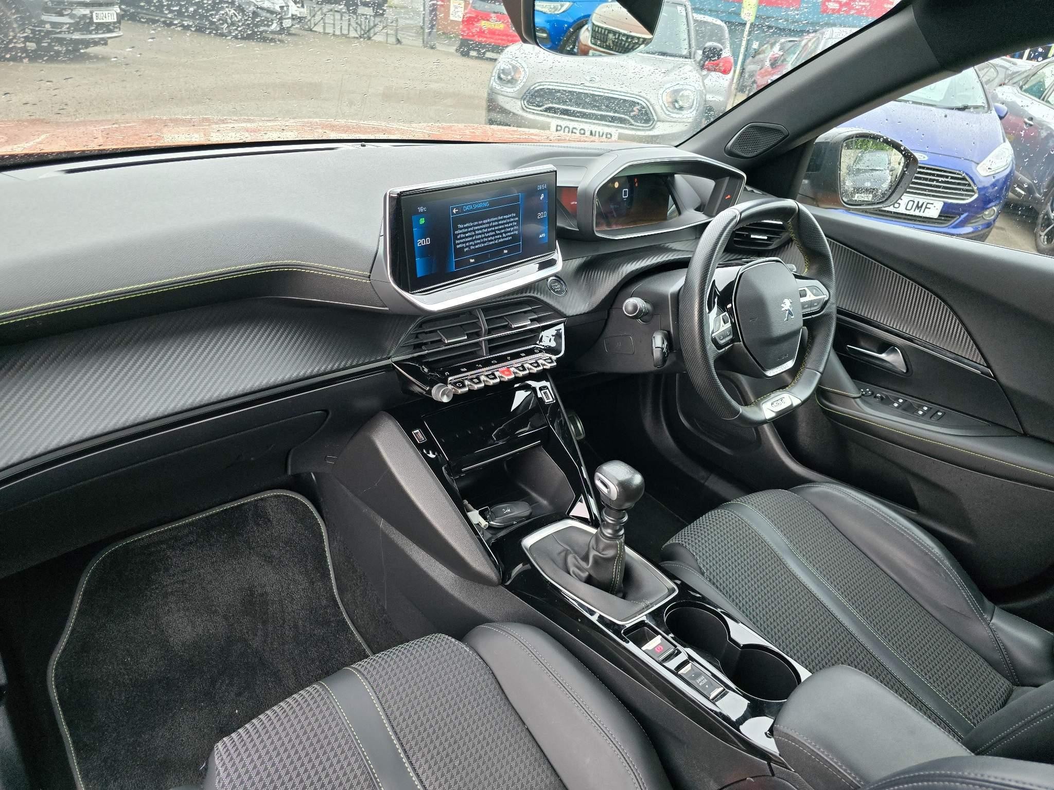 Peugeot 2008 Image 13