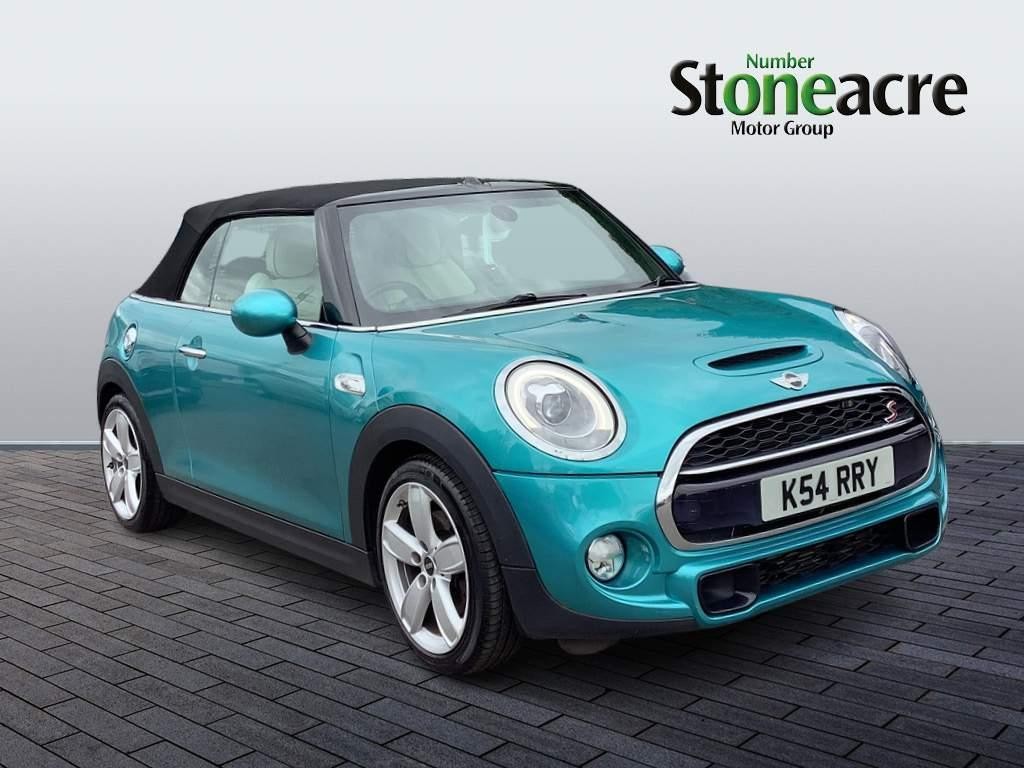 MINI Convertible Image 1