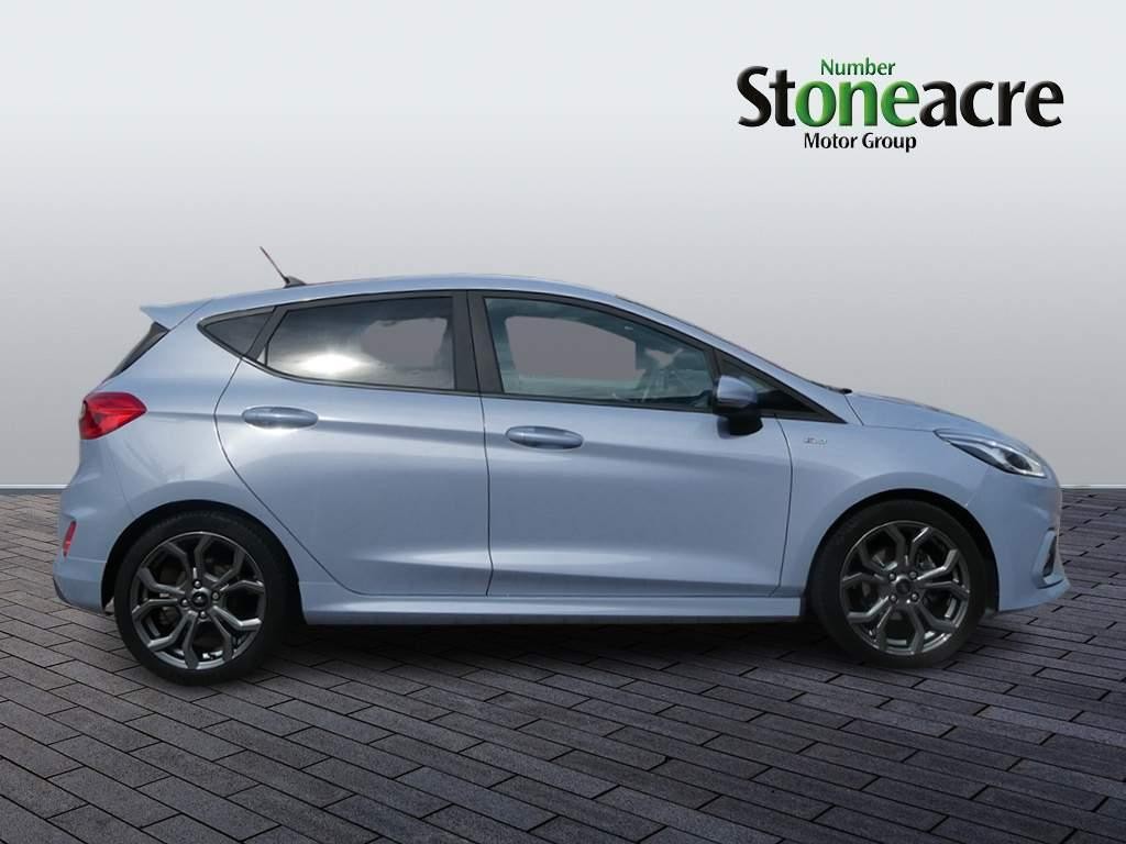 Ford Fiesta Image 2