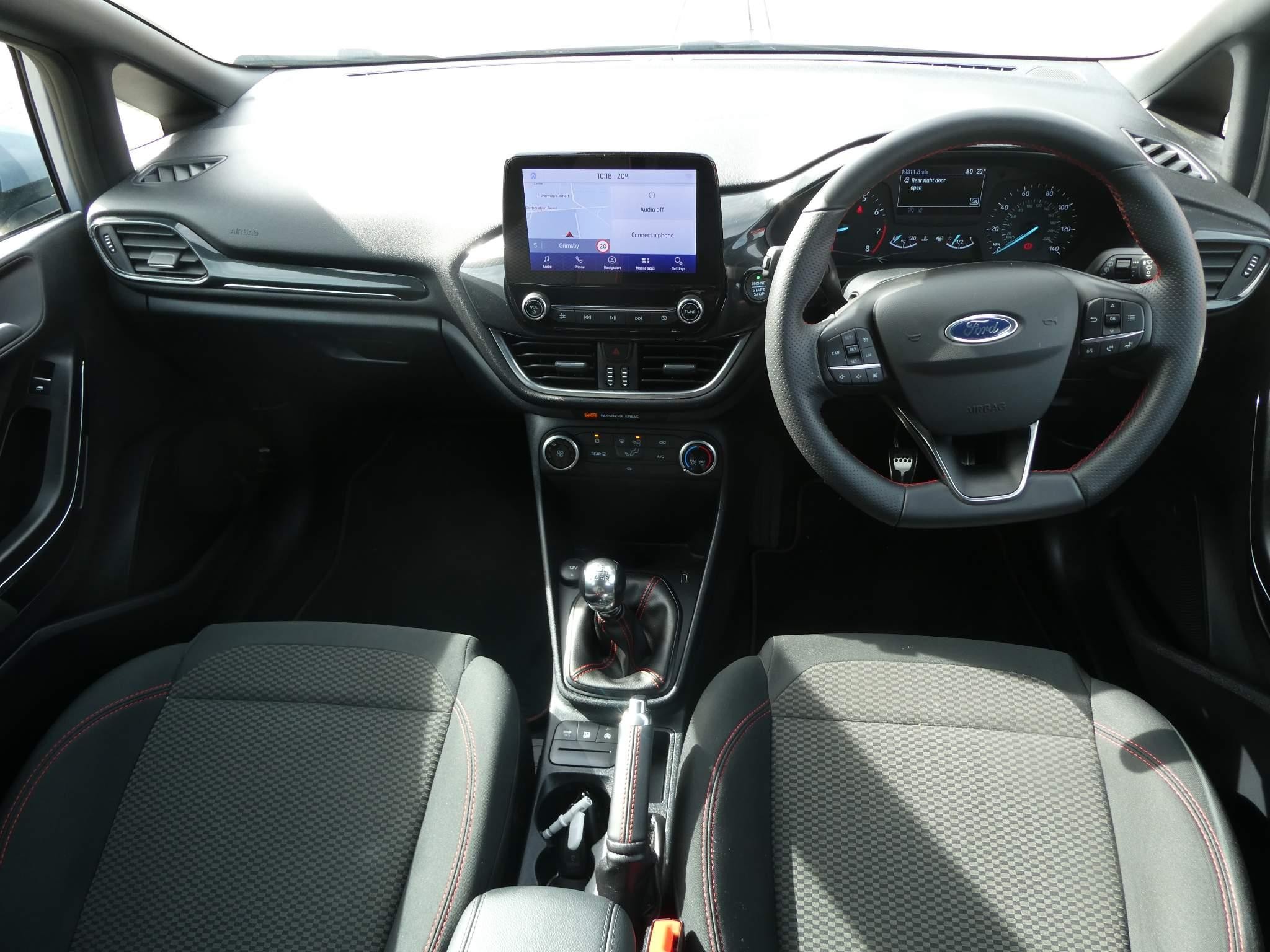 Ford Fiesta Image 12