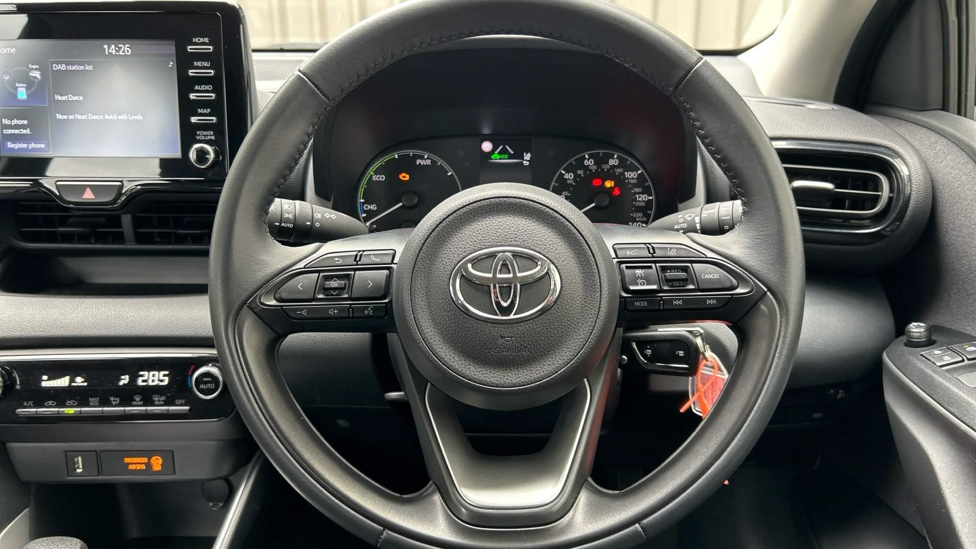 Toyota Yaris Image 14