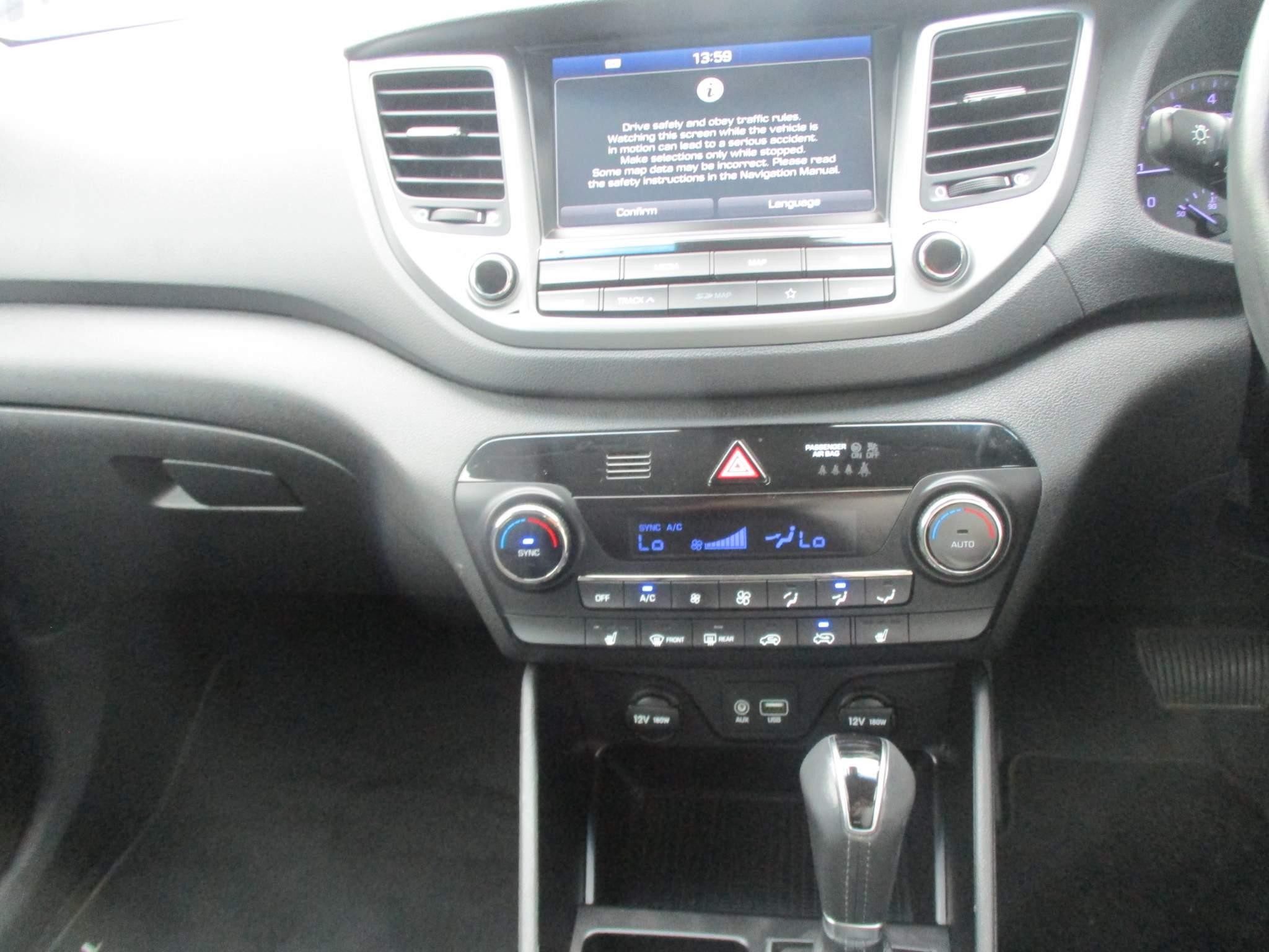 Hyundai TUCSON Image 16